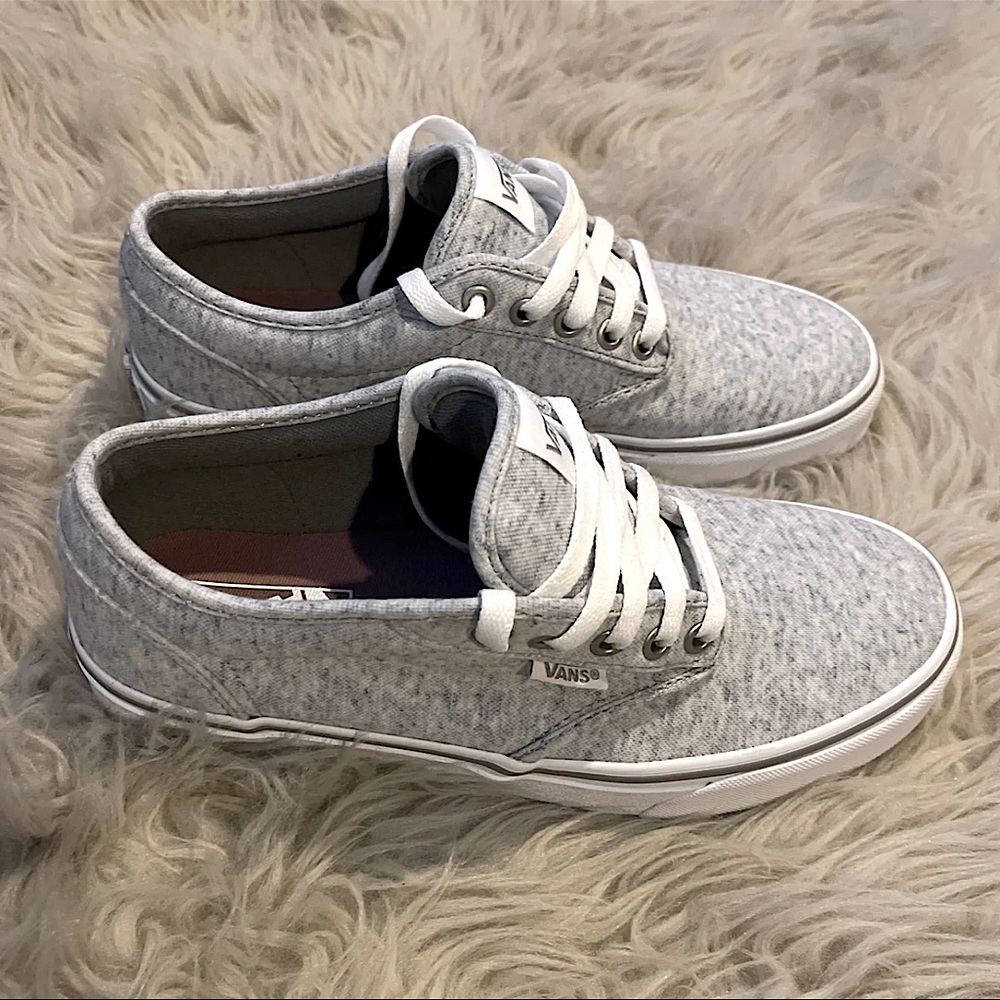 Vans - Picture 3 of 3